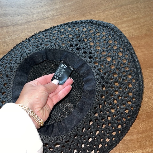 H & M Black Floppy Hat Brand New - Picture 3 of 3